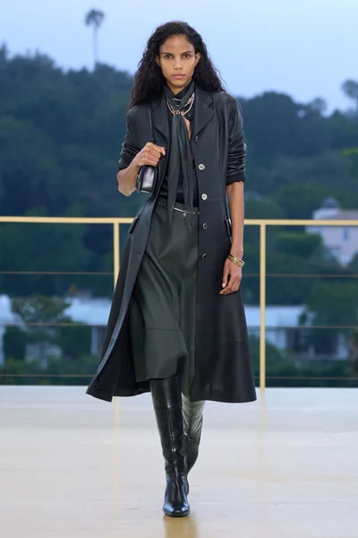 Look 17